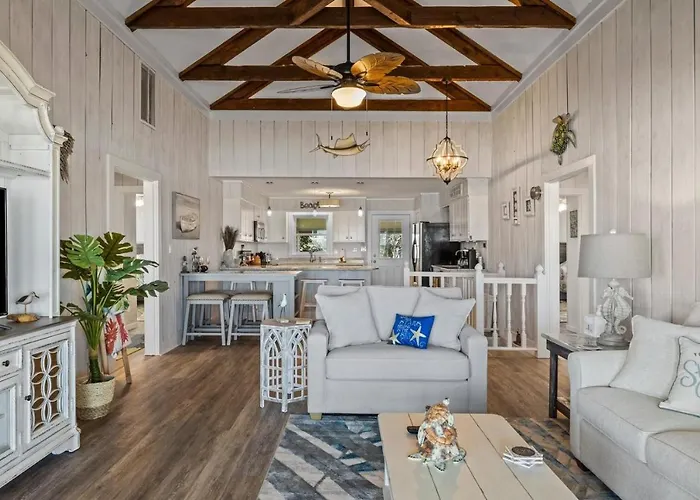 The Beachcomber Home