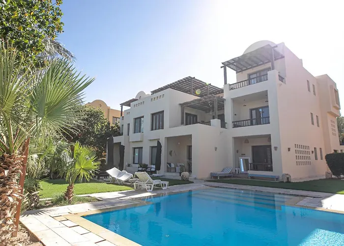 Stylish 2Br Condo In El Gouna I Pool & Beach Access