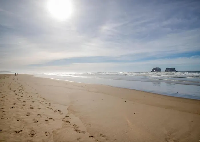 Ocean Break - Meredith Lodging