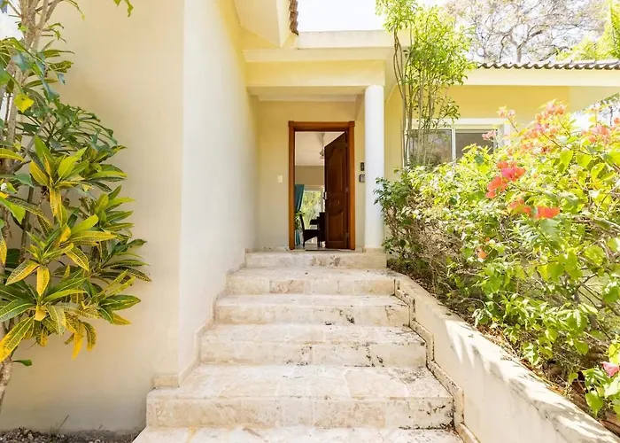 Private Pool & Jacuzzi Villa In Sosua