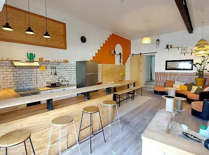 COAST - Utopy Hostel