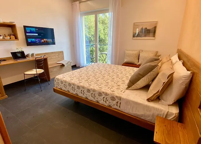 Monterosso Rooms