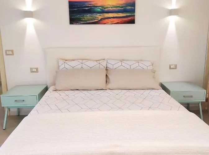 Deluxe Romantic Suite