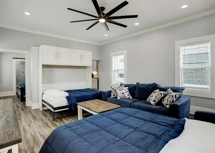 Renovated Beach Bungalow!
