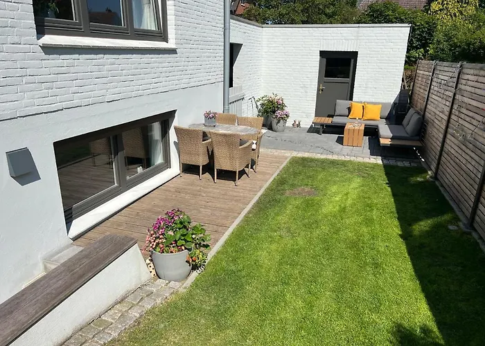 Dock 8 Strande: 50M Bis Zum Strand U. Der Promenade
