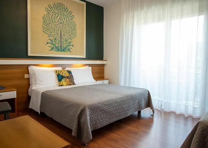 Hotel Crystal