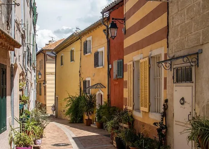 Appartement le Quai du Port Cassis parking clim