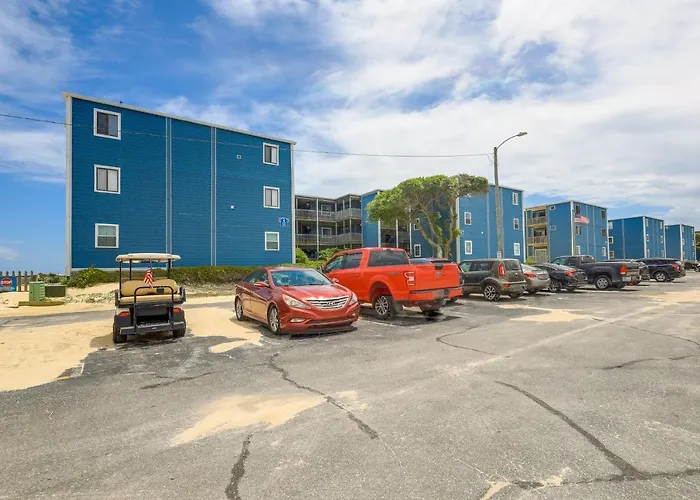 North Topsail Beach Vacation Rental W/ Balcony!