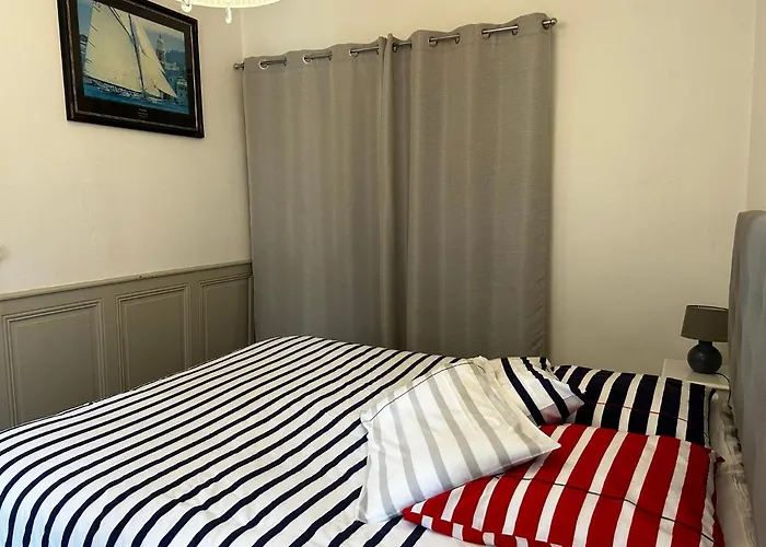 LE WELCOME vue port appartement plain pied