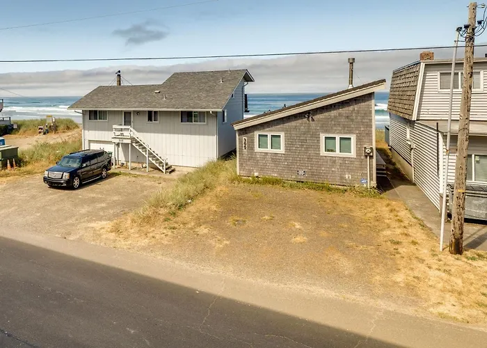 Rockaway Beach Vacation Rental Near Beach Access!
