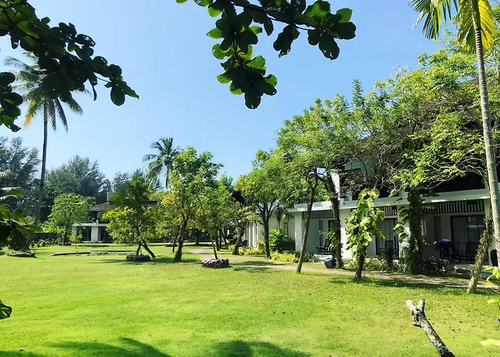 Palm Galleria Resort
