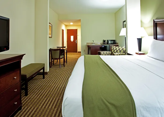 Holiday Inn Express Hotel & Suites Biloxi- Ocean Springs By Ihg