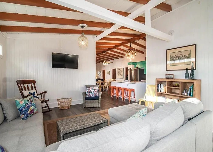 5Br Scenic View 3 Minutes To The Beach