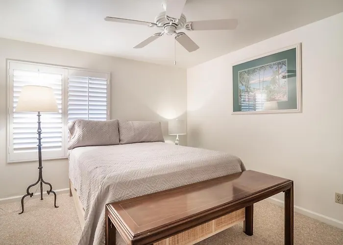 Seaside Escape 3-Br Stunning Ocean Views