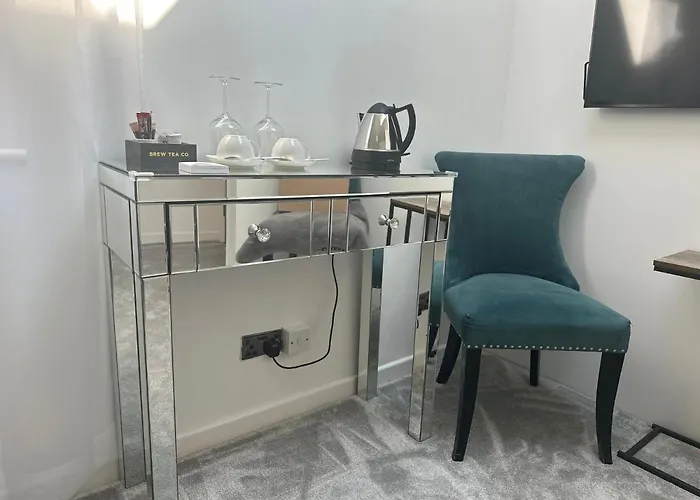 Large Room 5 Min From The Beach O2 Academy Shared Kitchen