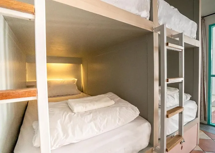 Nomads Ao Nang Party Hostel 18-35 Years Old Only