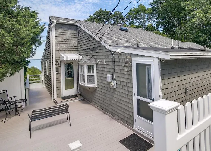 Bayfront Plymouth Gem W/ Sunroom, Steps To Shore!