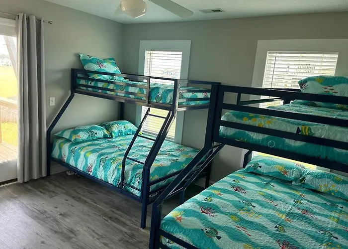 Holden Beach House Second Row With Surround Views!