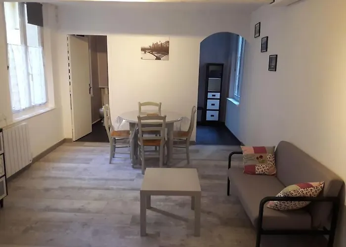Charmant Studio Meublé (en plein centre de Dieppe)