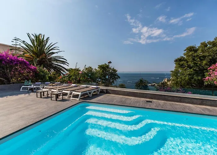 Hotel Villa R