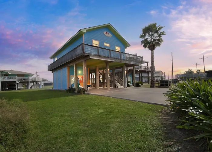 Walk To Beach~Golf Cart~Hot Tub~Beautiful Home