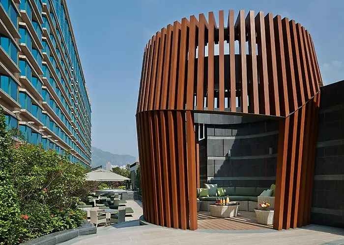 Royal Plaza Hotel