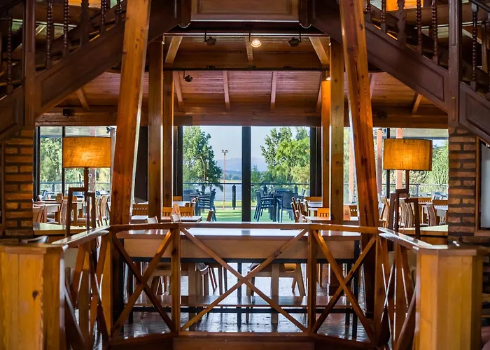 Portal del Lago Hotel