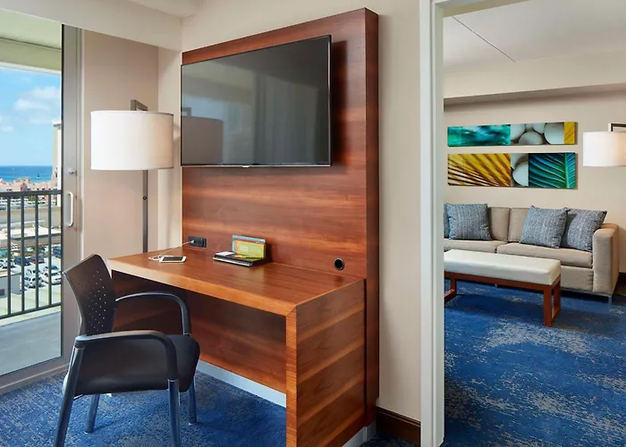 Hilton Garden Inn Waikiki Beach