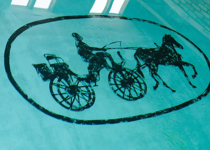 Carriage House Country Club