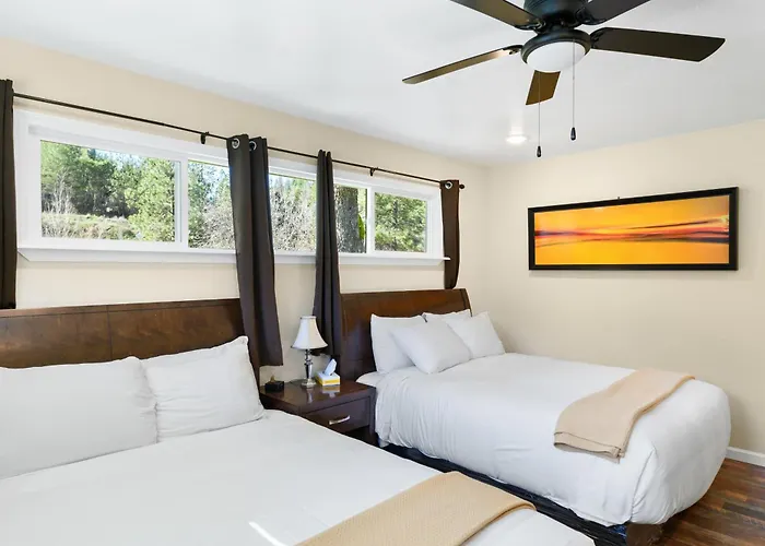 Indian Creek Lodge