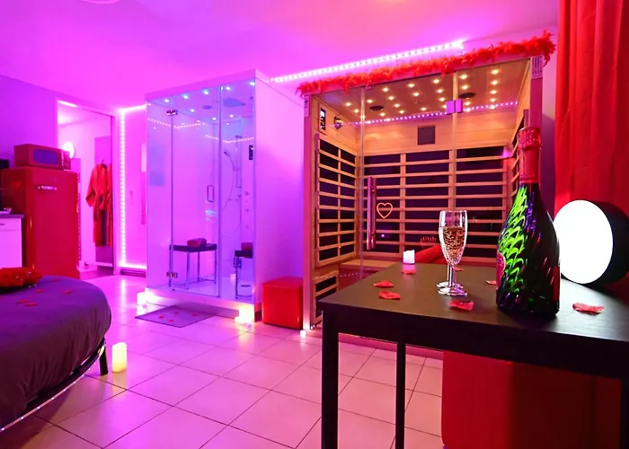 Love Room à deux pas de l'Océan avec Hammam, Sauna et Bain à 2 :-)