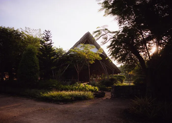 Maringi Sumba By The Sumba Hospitality Foundation