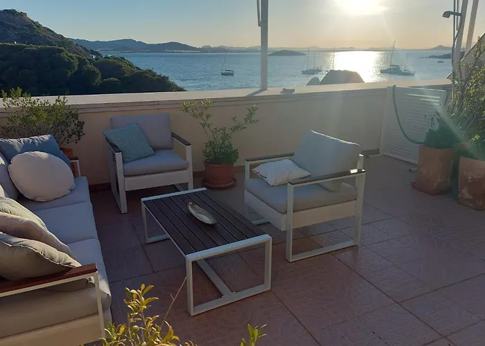NIDO DEL AMOR deluxe 1a linéa Terraza Indoorpool Wifi Aire Netflix 10 metros a Cala del Pino