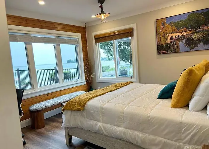 Elite Upper Deck Suites L Lake Front With Hot Tub