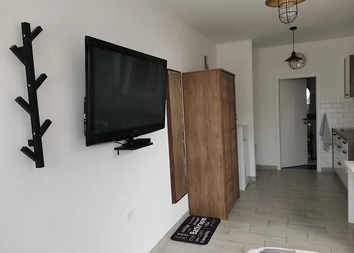 Apartma Pinea