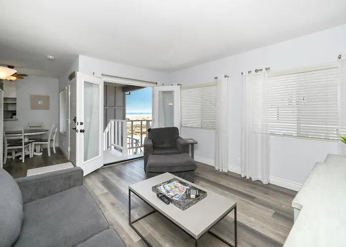 1 Bedroom Apartment In The Back Of Our Oceanfront Home