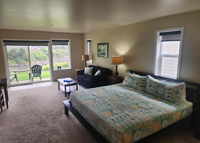 Inn At Arch Rock