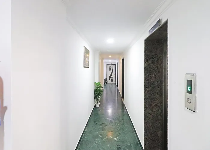 Hotel Ecg Grand Inn Near Igi Airport