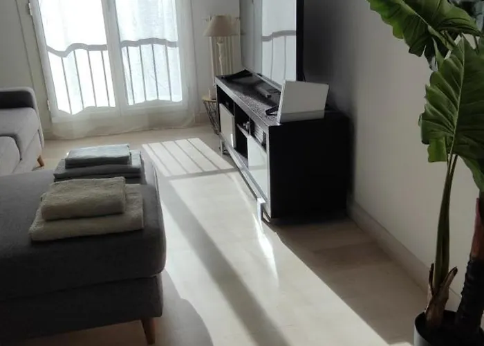 Confortable 2 pièces entre Menton et Monaco avec parking privé
