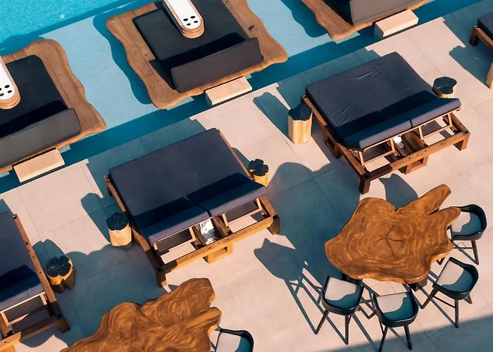 Cavo Tagoo Santorini