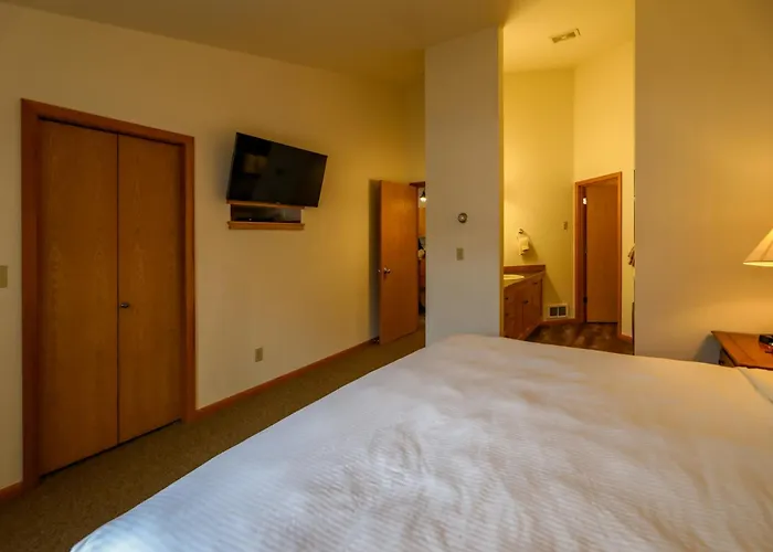 Meadow Lake Resort & Condos