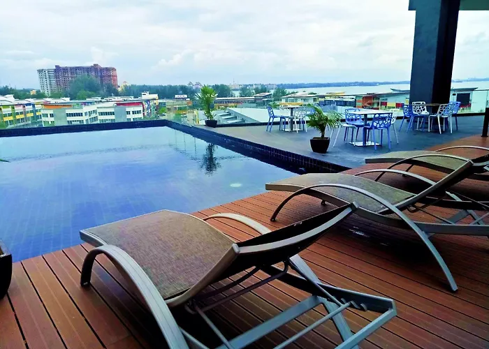 Pd Seaview Sunset Cozy Staycation With Pool & Netflix, Private Unit