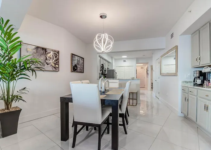 Gorgeous Oceanview 3Br Luxury Condo - Latitude