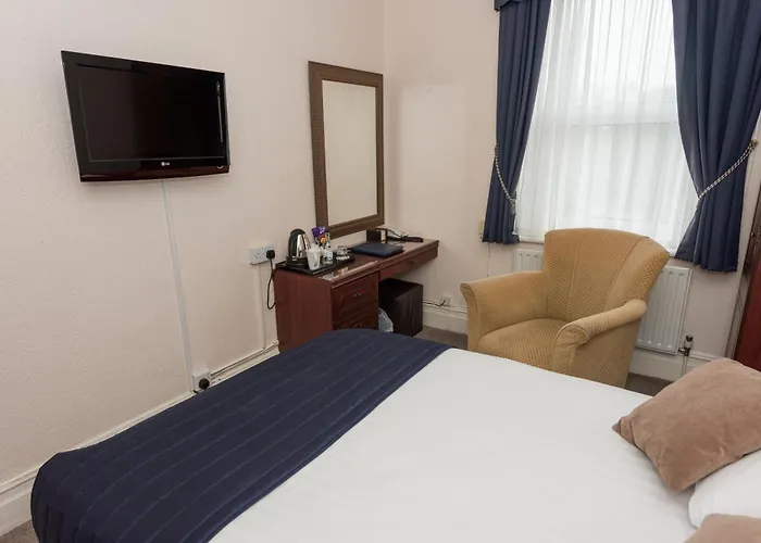 Oyo Devonshire Park Hotel
