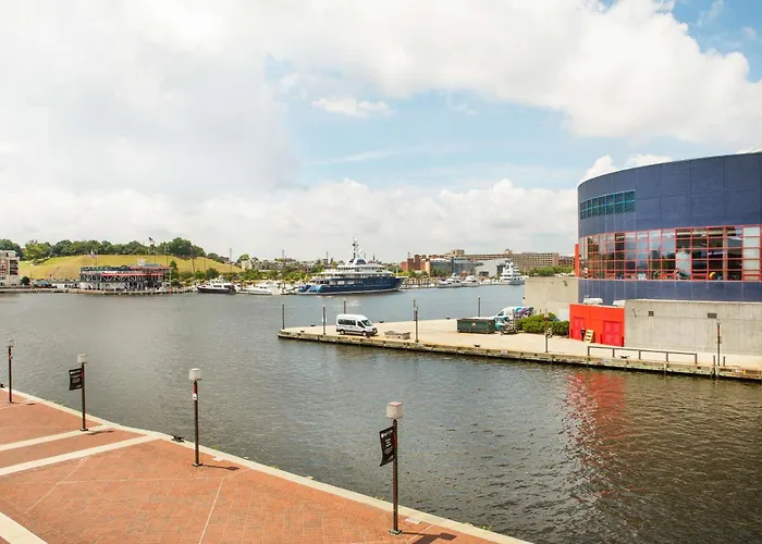Pier 5 Hotel Baltimore