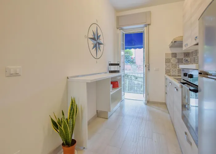 1 Bedroom Beach Front Apartment In Recco