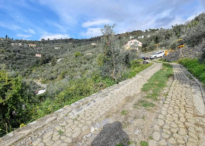 1 Bedroom Lovely Apartment In Recco