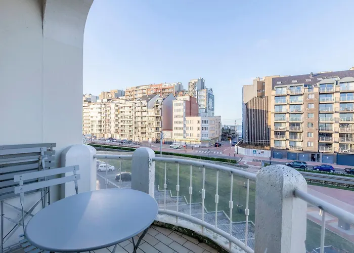 Cosy Apartment 150M From The Beach
