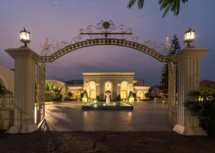 Csr Landmark Resorts