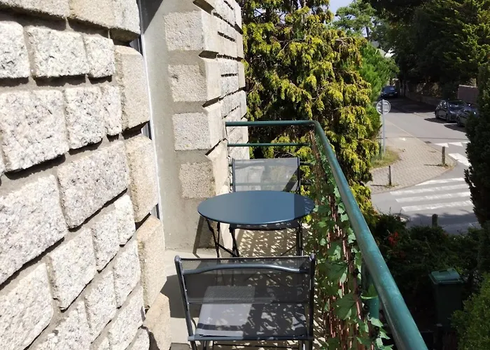 APPARTEMENT SPACIEUX à 60 M DE LA PLAGE location à la semaine du samedi au samedi